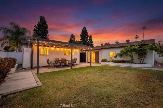 5735 E Wardlow, Long Beach, CA 90808
