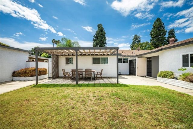 5735 E Wardlow, Long Beach, CA 90808