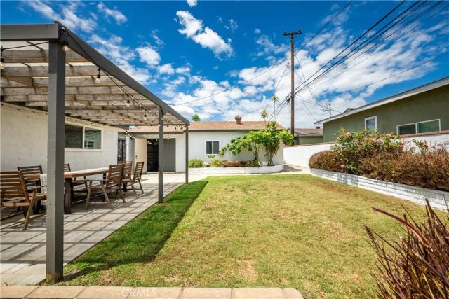 5735 E Wardlow, Long Beach, CA 90808