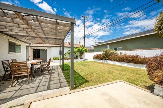 5735 E Wardlow, Long Beach, CA 90808
