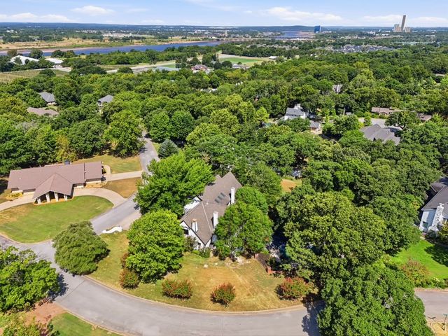 11055 S Jamestown Avenue, Tulsa, OK 74137