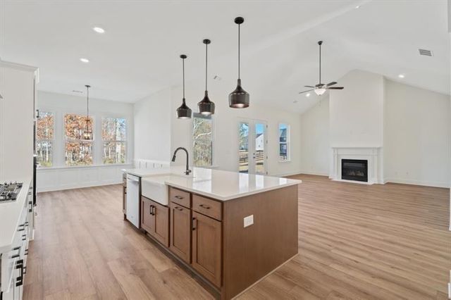 8340 Creekside Overlook Drive, Gainesville, GA 30506