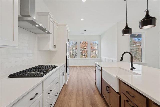 8340 Creekside Overlook Drive, Gainesville, GA 30506