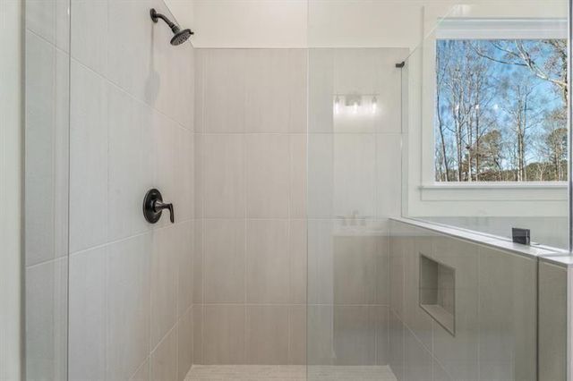 8340 Creekside Overlook Drive, Gainesville, GA 30506