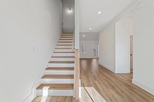 8340 Creekside Overlook Drive, Gainesville, GA 30506