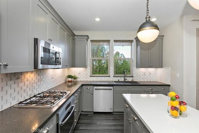 55 Fuchsia, Lake Forest, CA 92630