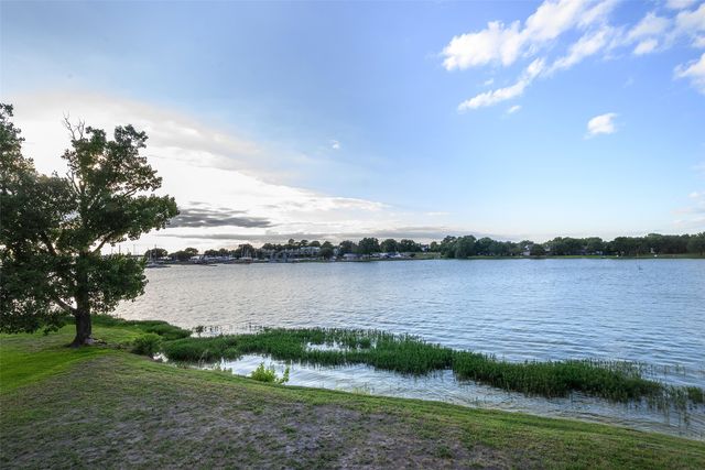 313 Scenic Drive, Heath, TX 75032