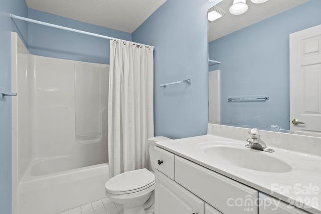 122 Broadmoor Drive, Flat Rock, NC 28731