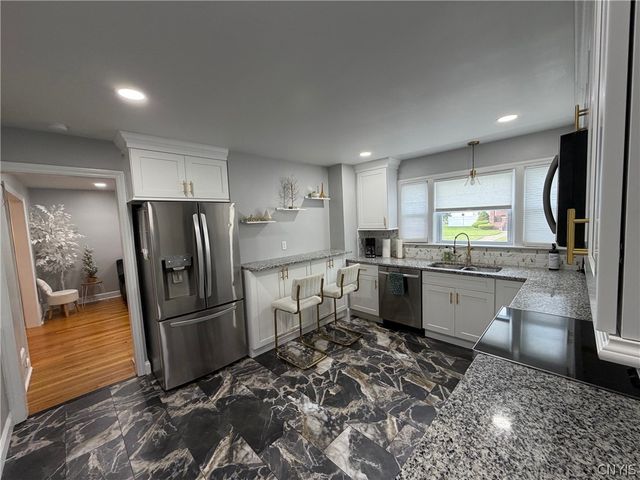 902 James Street, Utica, NY 13501