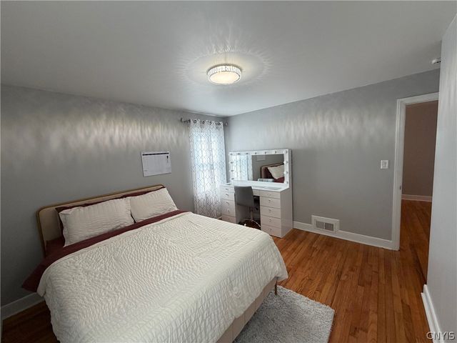 902 James Street, Utica, NY 13501