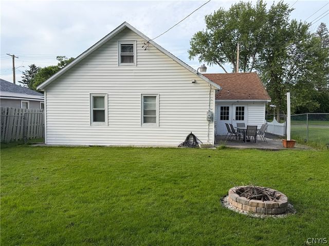 902 James Street, Utica, NY 13501