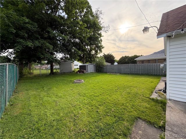 902 James Street, Utica, NY 13501
