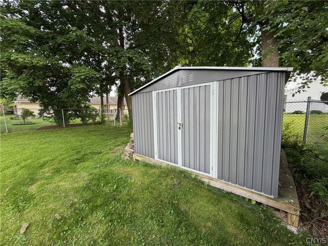 902 James Street, Utica, NY 13501