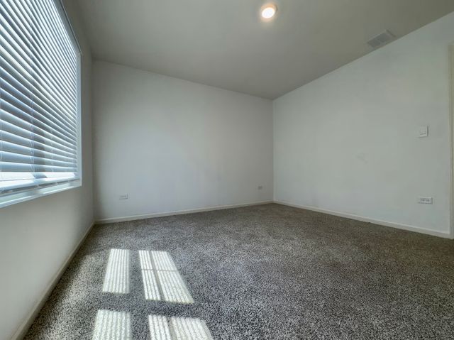 13520 S Carmel Boulevard, Plainfield, IL 60544