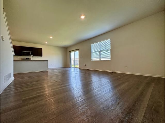 13520 S Carmel Boulevard, Plainfield, IL 60544