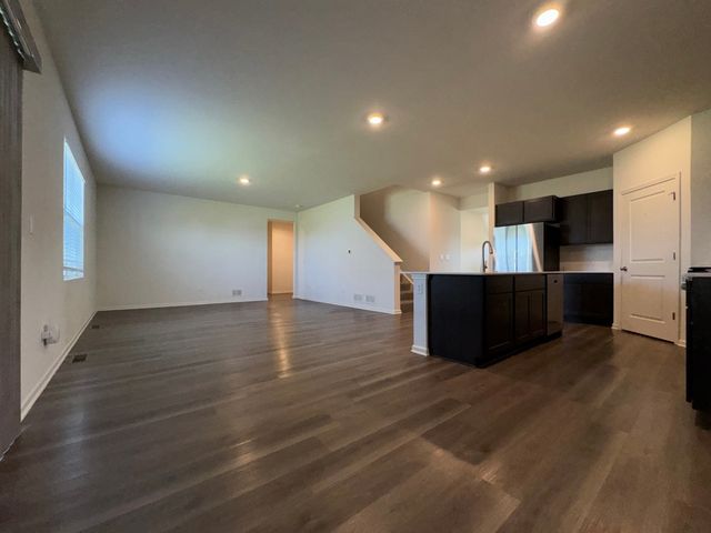 13520 S Carmel Boulevard, Plainfield, IL 60544