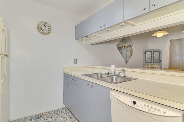 3768 59TH AVENUE W 3768, Bradenton, FL 34210