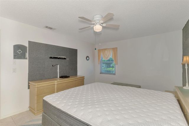 3768 59TH AVENUE W 3768, Bradenton, FL 34210