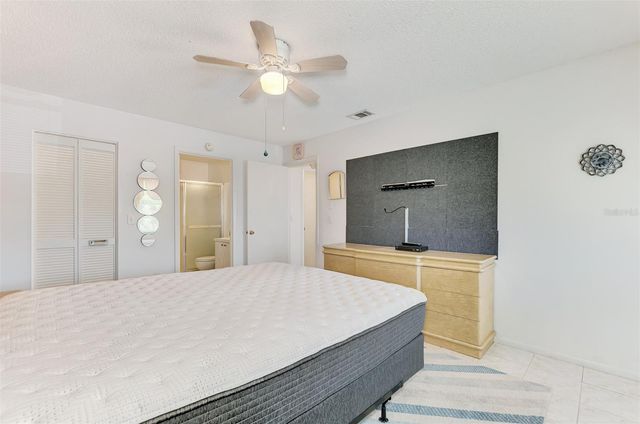 3768 59TH AVENUE W 3768, Bradenton, FL 34210