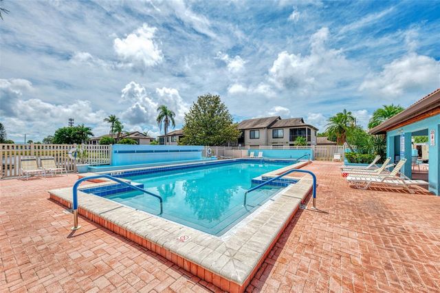 3768 59TH AVENUE W 3768, Bradenton, FL 34210