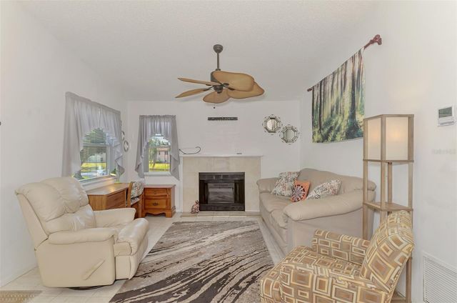 3768 59TH AVENUE W 3768, Bradenton, FL 34210