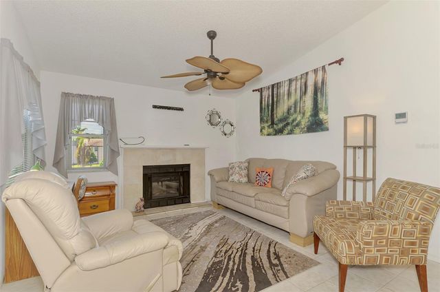 3768 59TH AVENUE W 3768, Bradenton, FL 34210