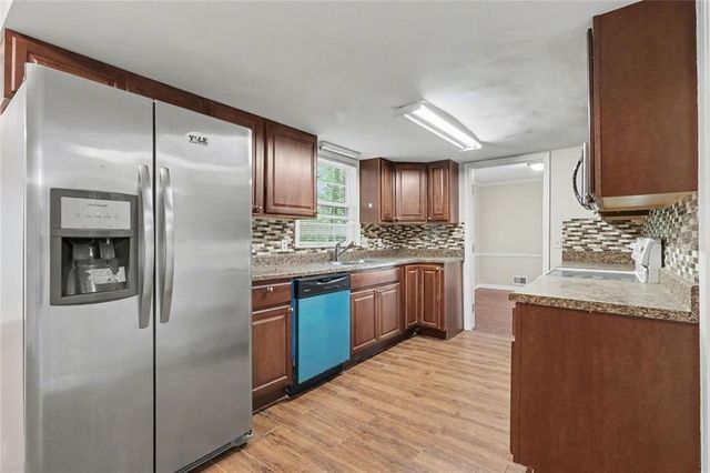 968 Abingdon Court, Stone Mountain, GA 30083