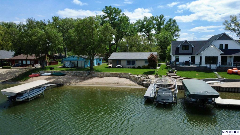 3400 Big Island Road, Fremont, NE 68025