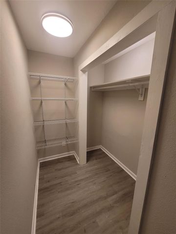 3919 Avenue O, Galveston, TX 77550