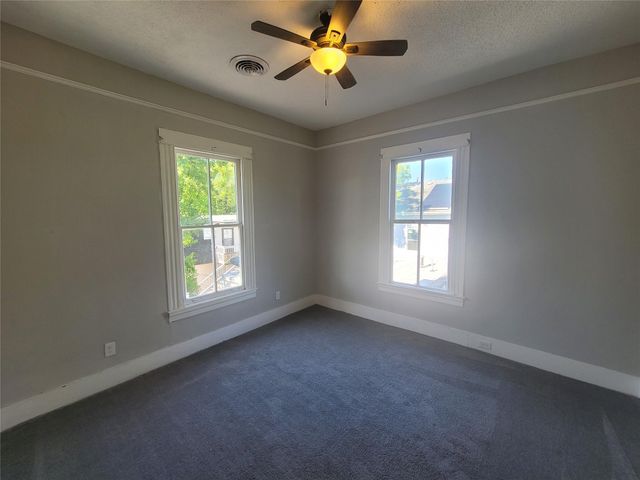 3919 Avenue O, Galveston, TX 77550