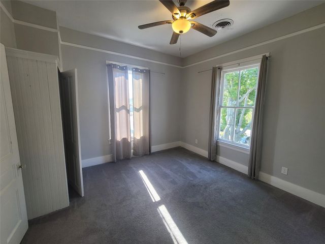 3919 Avenue O, Galveston, TX 77550