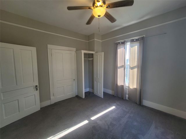 3919 Avenue O, Galveston, TX 77550