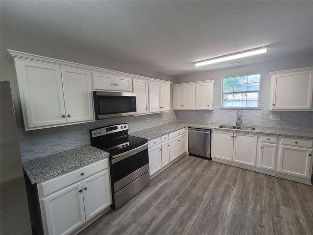 3919 Avenue O, Galveston, TX 77550