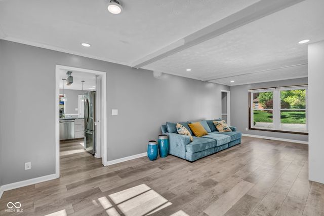 1039 Ridgeview Court, Avon, IN 46123