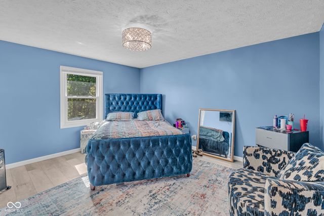 1039 Ridgeview Court, Avon, IN 46123