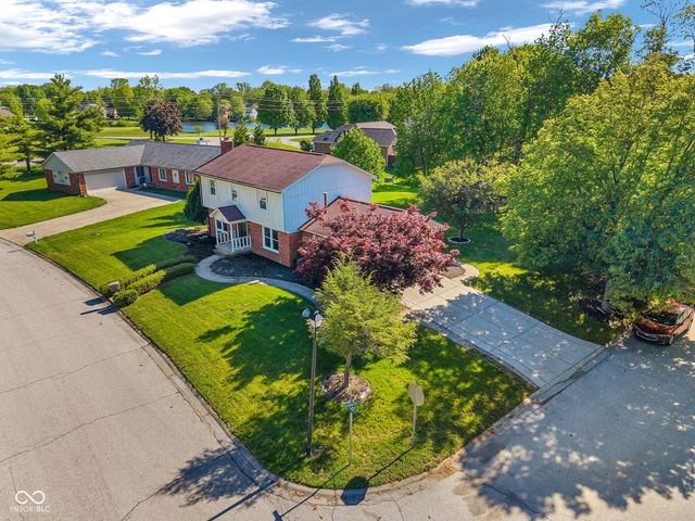 1039 Ridgeview Court, Avon, IN 46123