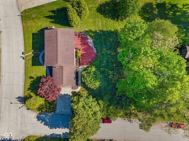 1039 Ridgeview Court, Avon, IN 46123