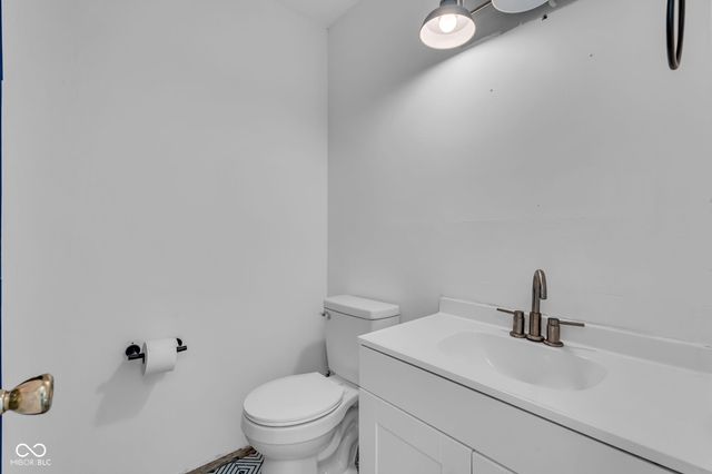 1039 Ridgeview Court, Avon, IN 46123