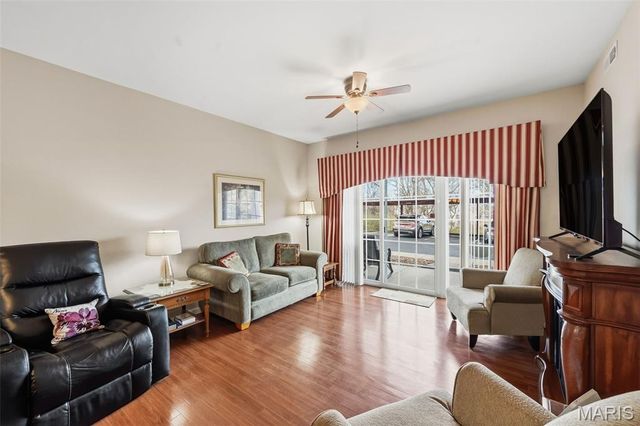 1507 S Old Highway 94 104, St Charles, MO 63303