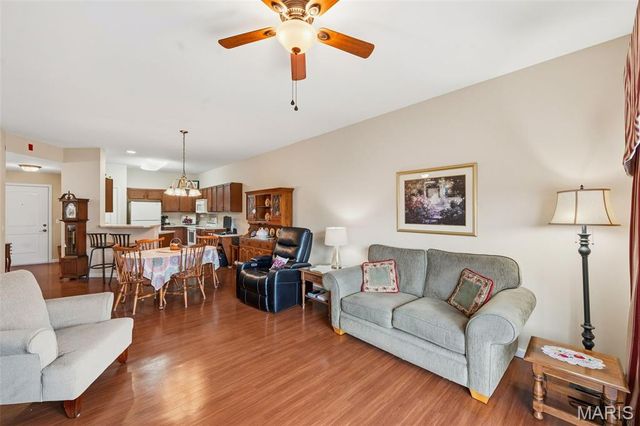 1507 S Old Highway 94 104, St Charles, MO 63303