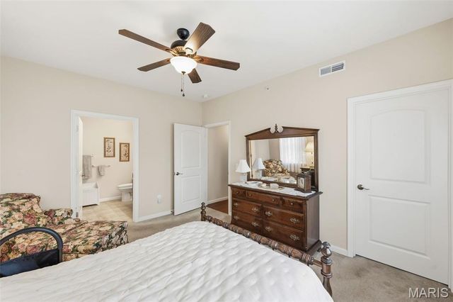 1507 S Old Highway 94 104, St Charles, MO 63303