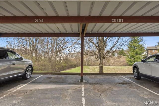 1507 S Old Highway 94 104, St Charles, MO 63303