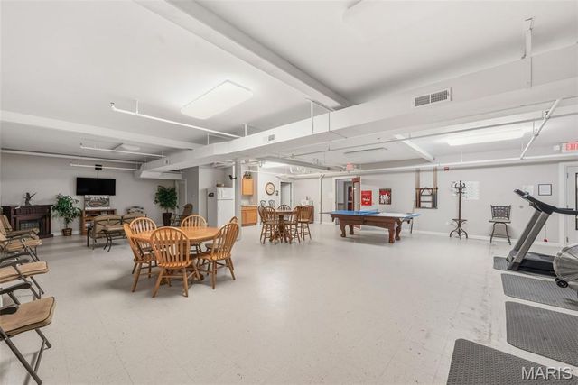 1507 S Old Highway 94 104, St Charles, MO 63303