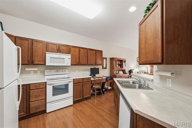 1507 S Old Highway 94 104, St Charles, MO 63303