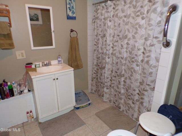 113-115 Florida Avenue, Amsterdam, NY 12010