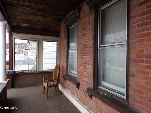 113-115 Florida Avenue, Amsterdam, NY 12010