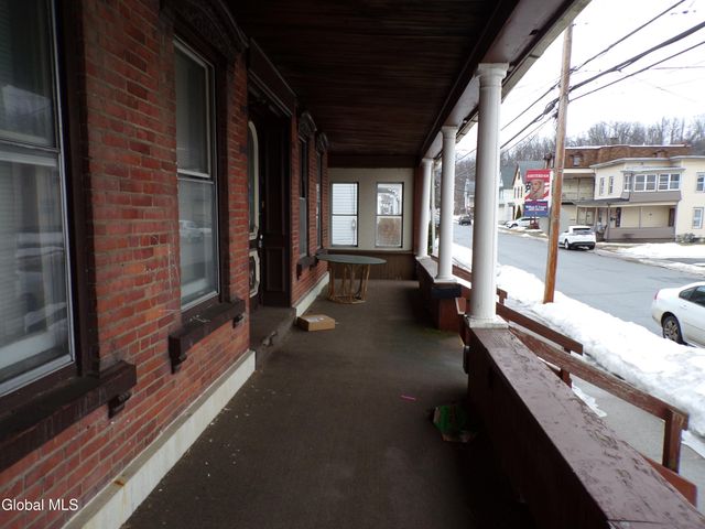 113-115 Florida Avenue, Amsterdam, NY 12010