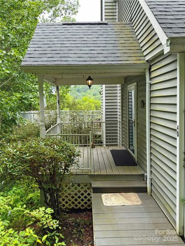 40 Sanctuary Drive, Burnsville, NC 28714