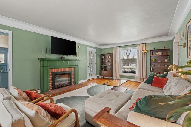 5811 Portland Avenue, Minneapolis, MN 55417