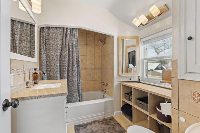 5811 Portland Avenue, Minneapolis, MN 55417